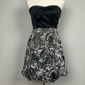 RUBY ROX Strapless party dress / Size 3‎